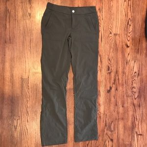 Athleta Trekkie Hike Pant- 8T, dark gray